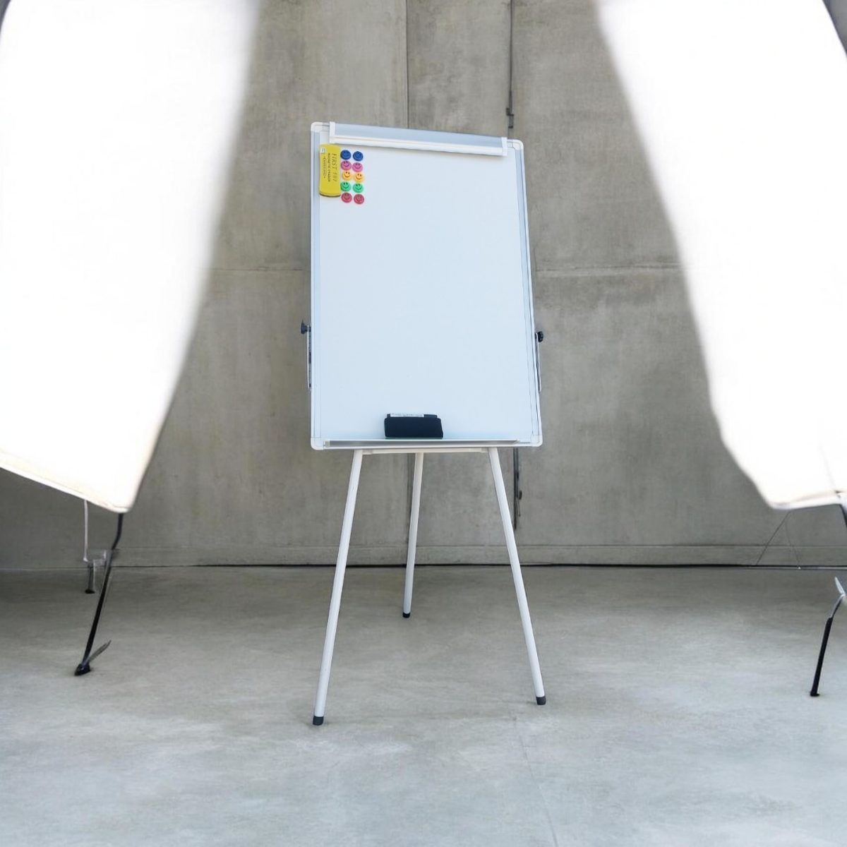 3*2 FT Flipchart Board