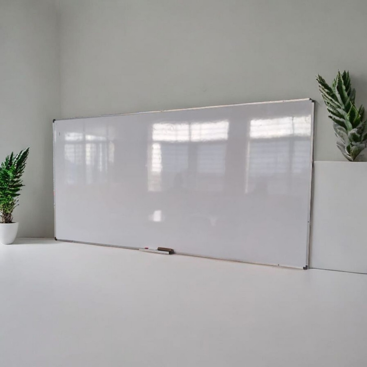 8x4ft Wall Mount Whiteboard